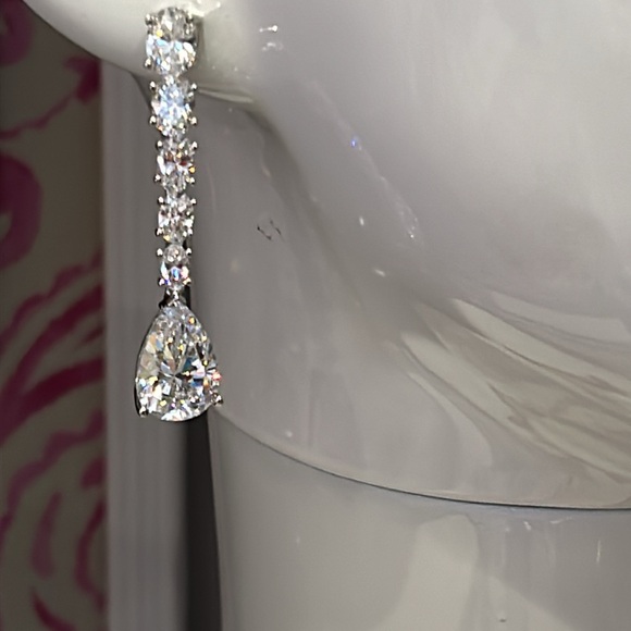 Glamorous Cubic Zirconia Pear Cut Drop Earrings-Boutique - Picture 4 of 11